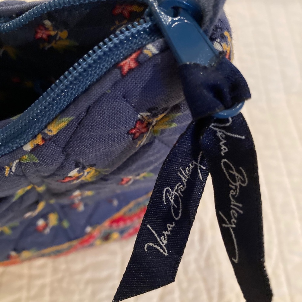 Vera Bradley Handbag - Picture 4 of 4